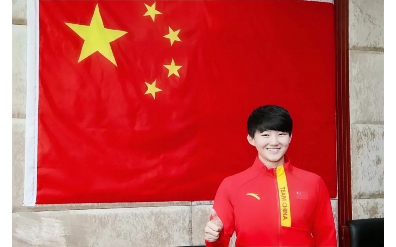 來(lái)了，世界冠軍宮乃瑩！