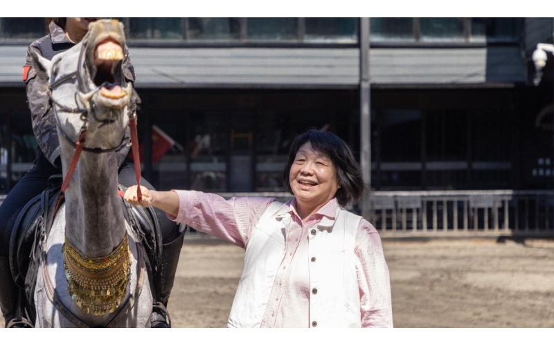 著名作家畢淑敏：新疆古生態(tài)園，值得來！